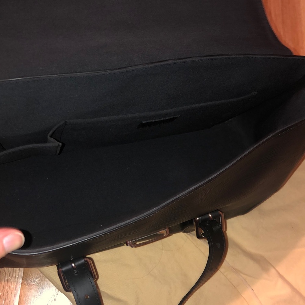 Louis Vuitton Epi Segur MM - Picture 5 of 8